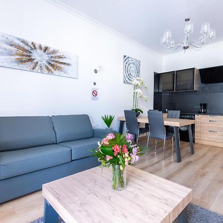 Sunny And Modern Baquis Flat Nice Exterior foto