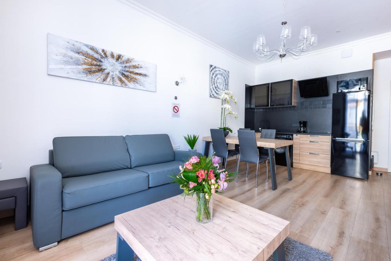 Sunny And Modern Baquis Flat Nice Exterior foto
