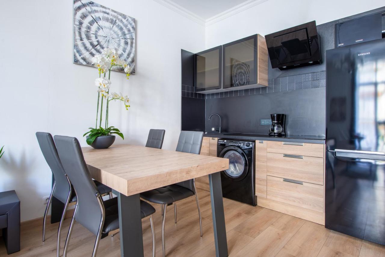 Sunny And Modern Baquis Flat Nice Exterior foto